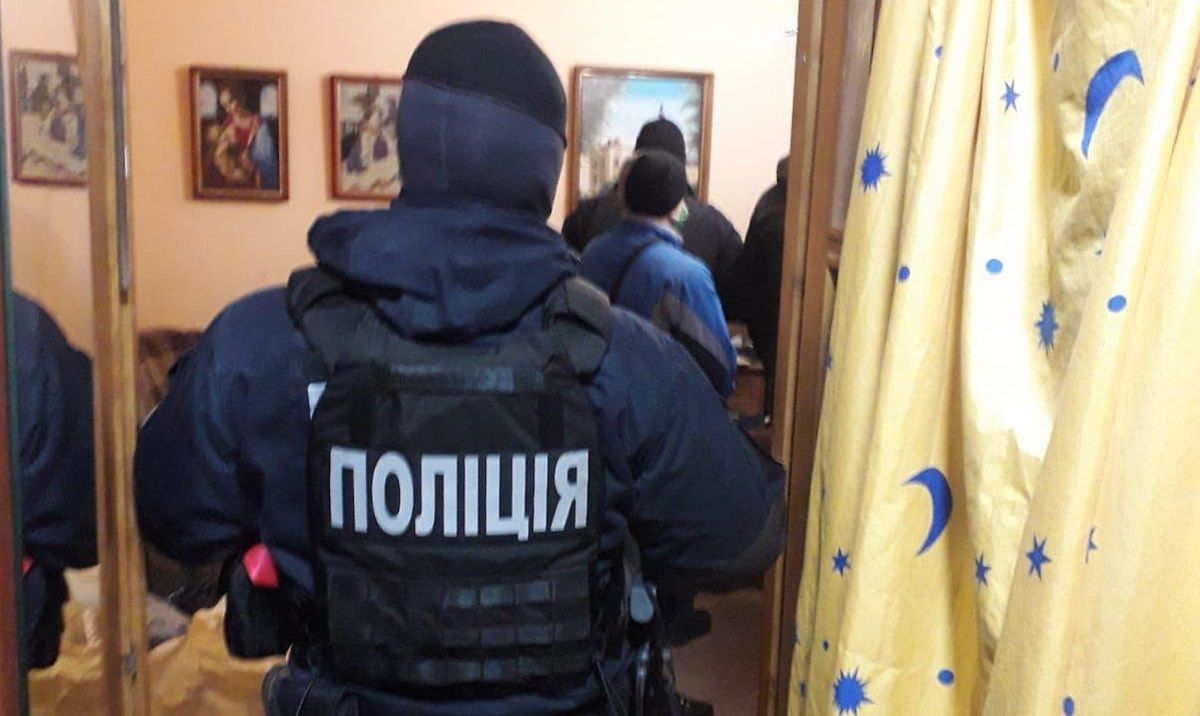 Поліція затримала 45-річного рекетира за вимагання грошей у львівського підприємця