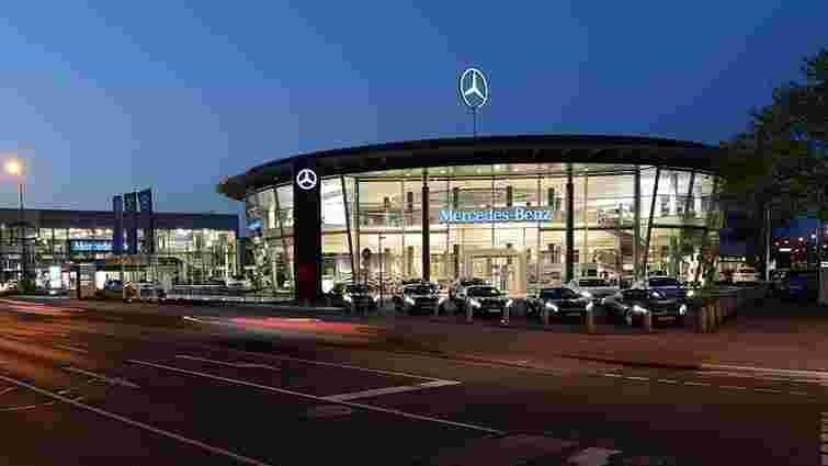 Mercedes-Benz планує продавати свої авто без дилерів