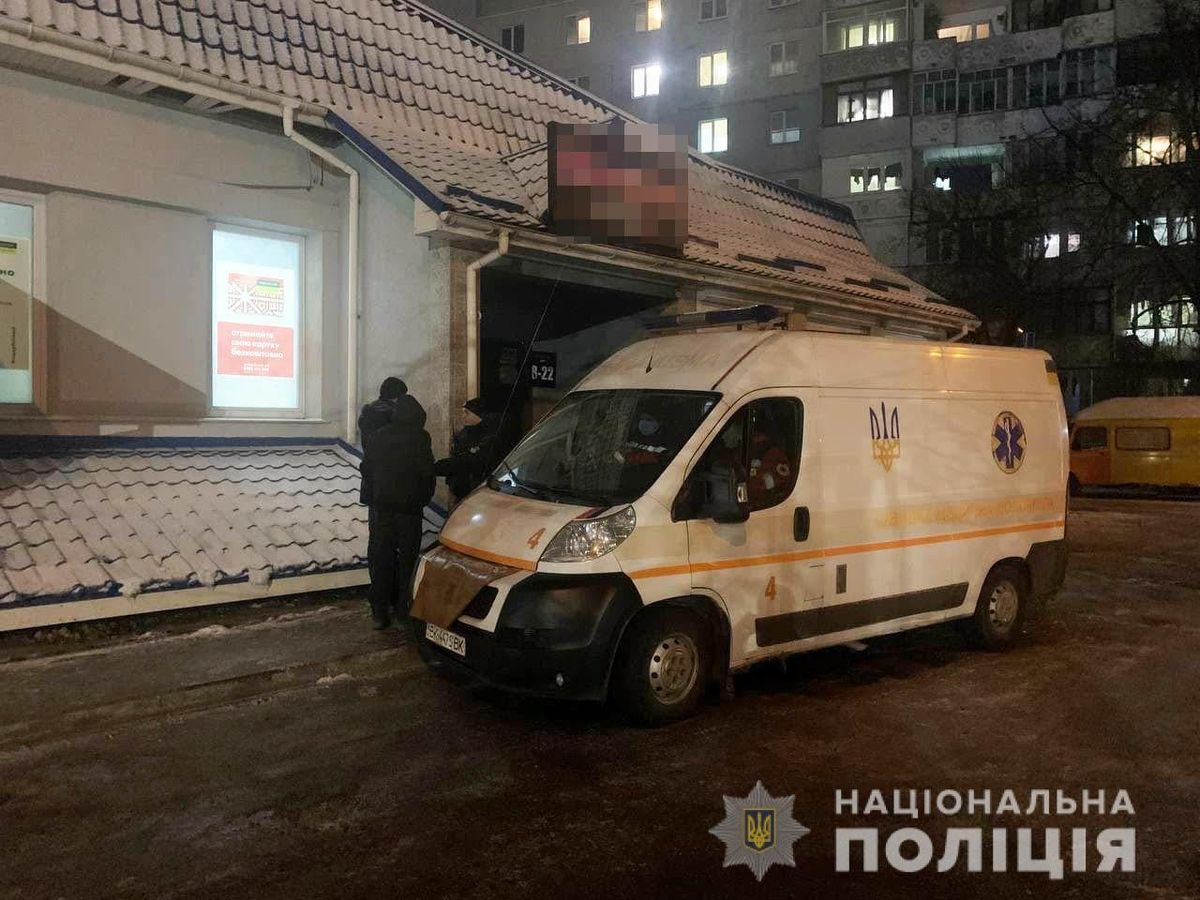У Рівному п’яний хуліган напав на 56-річного фельдшера невідкладної допомоги