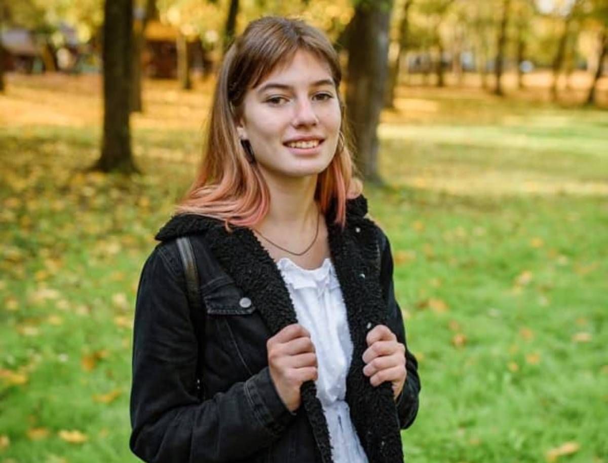 Поліція Івано-Франківська оголосила в розшук безвісти зниклу 16-річну дівчину
