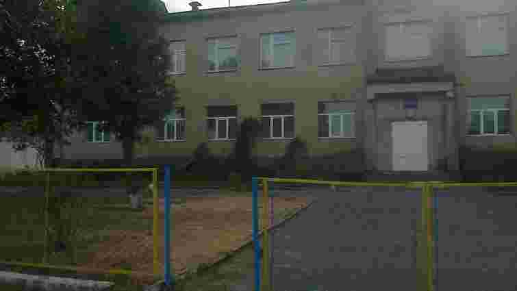 Директорку школи на Тернопільщині оштрафували за нітрати у буряках