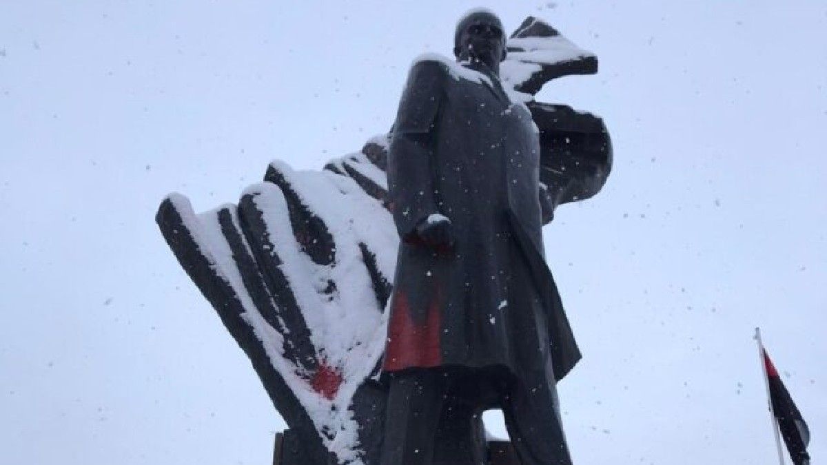 Пам'ятник Бандері у Тернополі взяли під цілодобову охорону