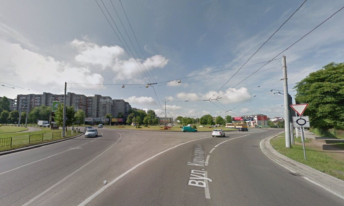 На двох кільцевих перехрестях у Львові реорганізують рух