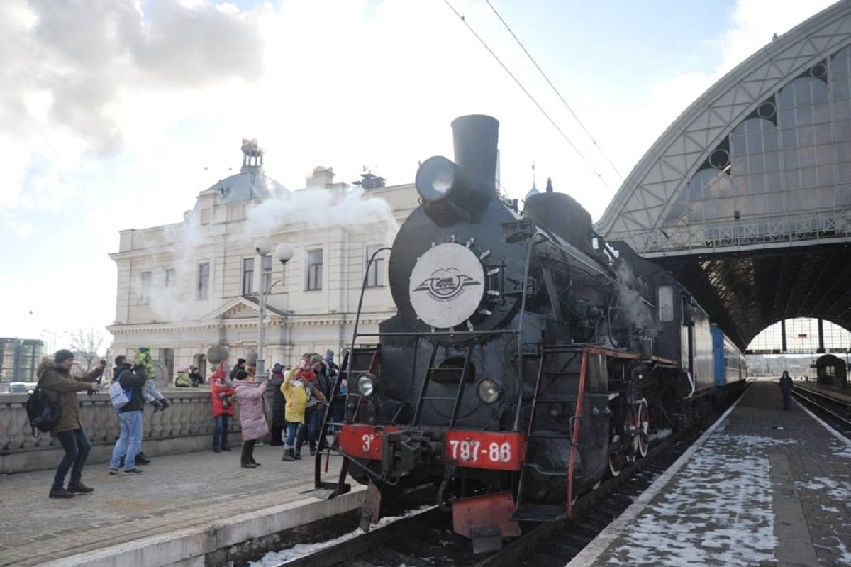 На свята зі Львова в Брюховичі запустять ретро-потяг