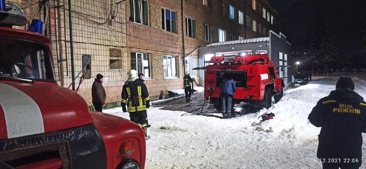 Внаслідок пожежі в реанімації лікарні у Косові загинули троє пацієнтів 