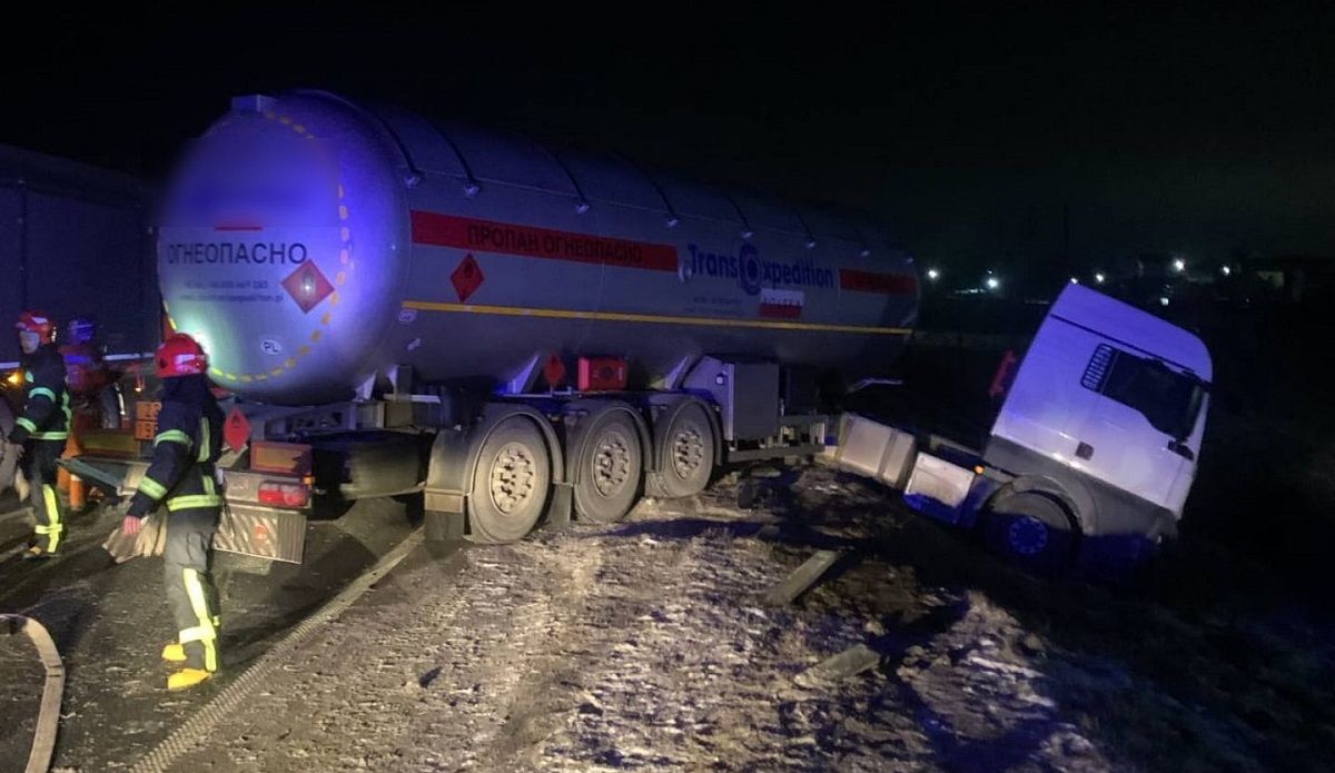Рух трасою Київ-Чоп біля Львова ускладнений з вини п’яного водія