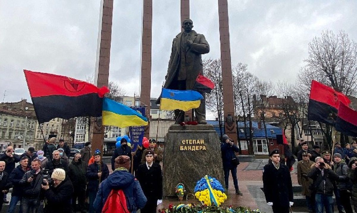 Львів’яни відзначили день народження Степана Бандери