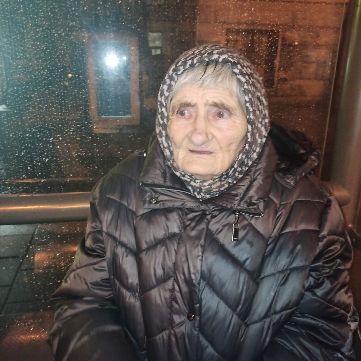 У Львові шукають рідних 82-річної жінки з амнезією