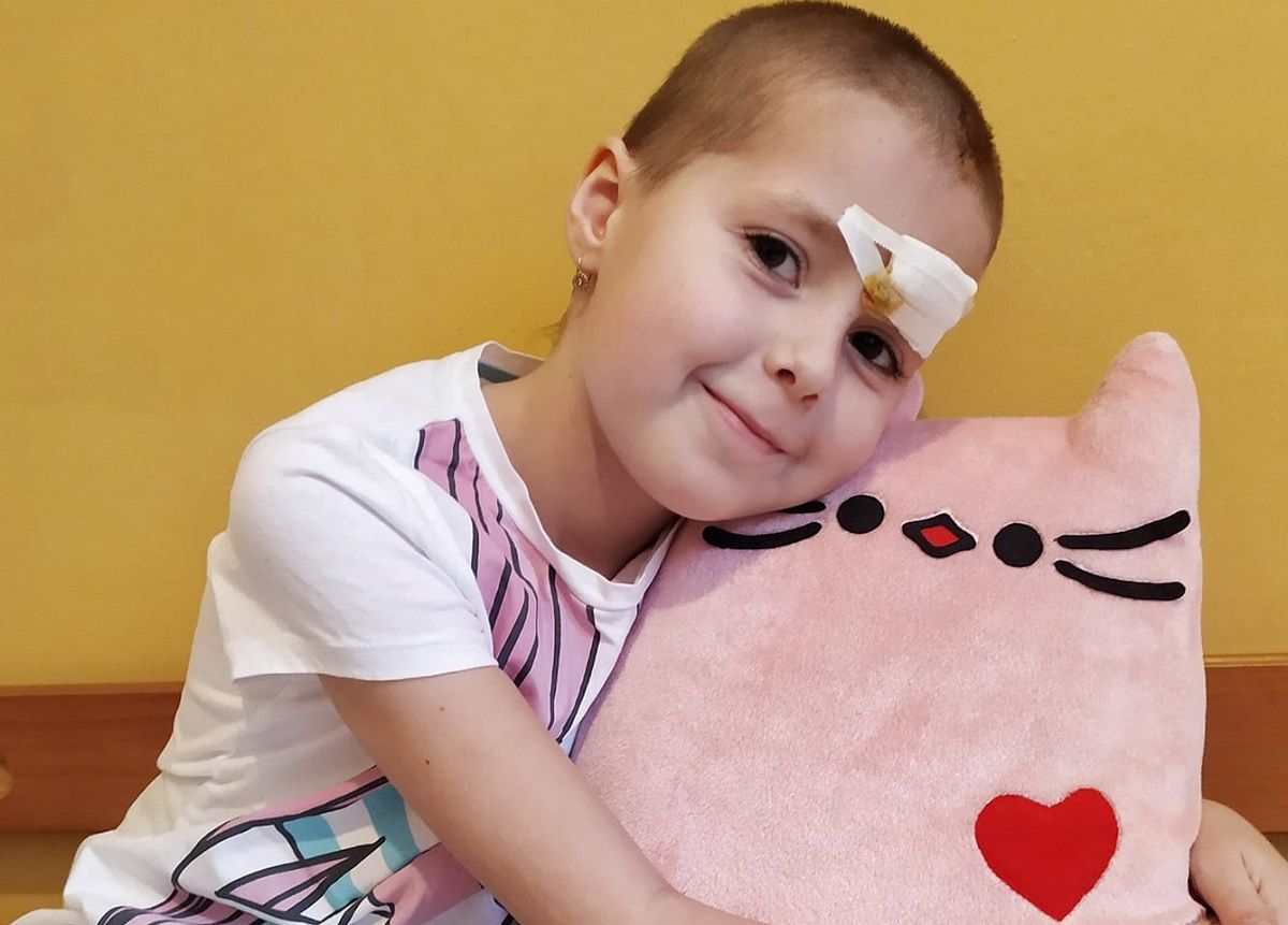 Через звичайний нежить 9-річна львів’янка перенесла важку операцію на мозку