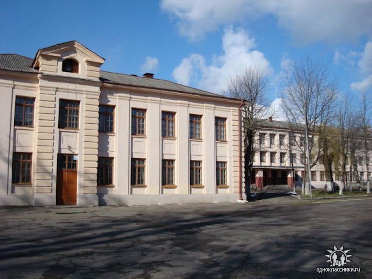 42-річну львів'янку оштрафували за прогули онлайн-навчання її донькою