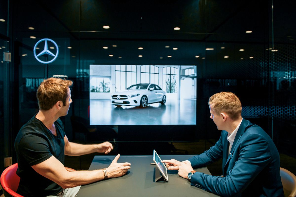 Як замовити індивідуальний Mercedes-Benz та скільки на нього чекати