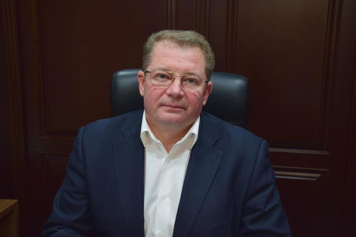 Начальника рівненської податкової звільнили через хабар підлеглого