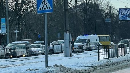 У Львові фіксують значну кількість ДТП через ожеледицю на дорогах
