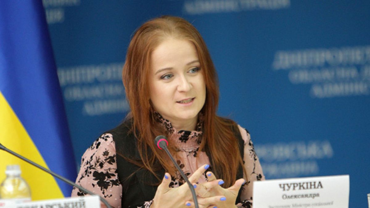 Екс-заступницю міністра звинуватили у фальшуванні даних про вакцинацію