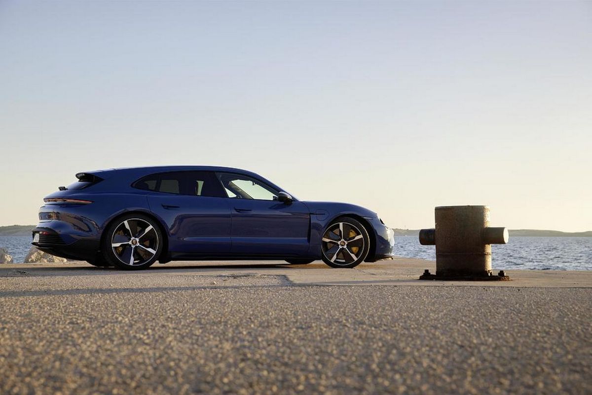 Porsche Taycan отримав нову версію кузова