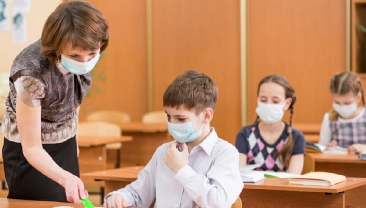 У Львові стрімко зростає кількість хворих на ковід та грип школярів