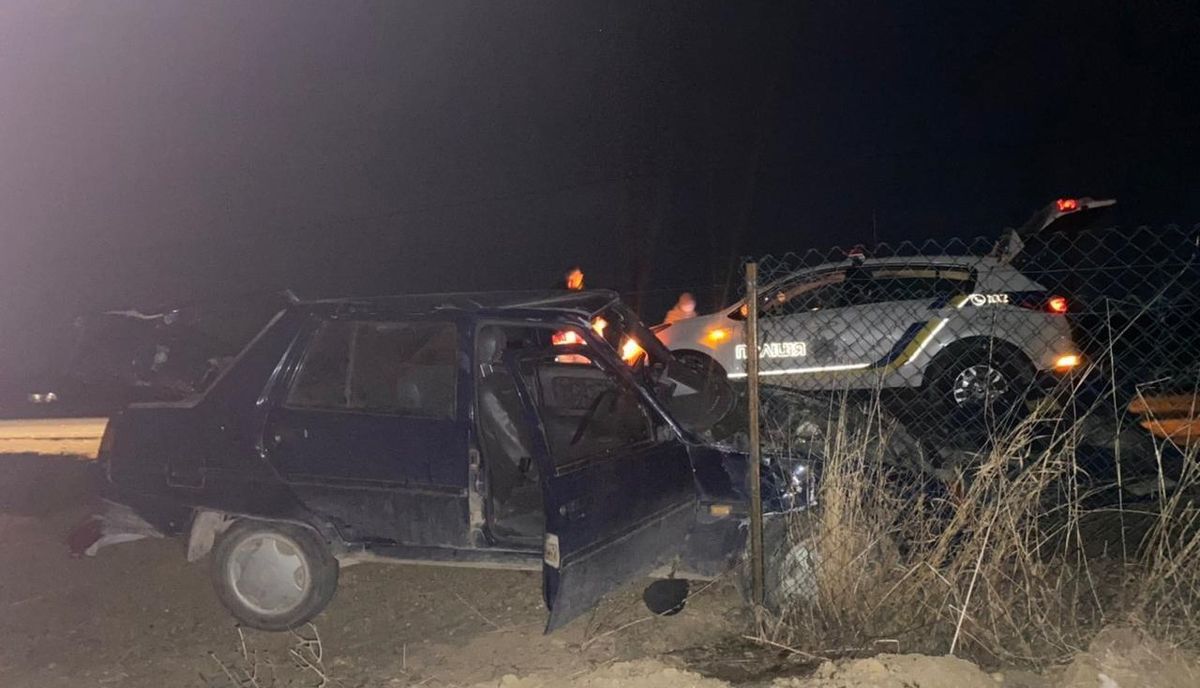 Внаслідок зіткнення з огорожею на Буковині загинув 43-річний водій «Славути»