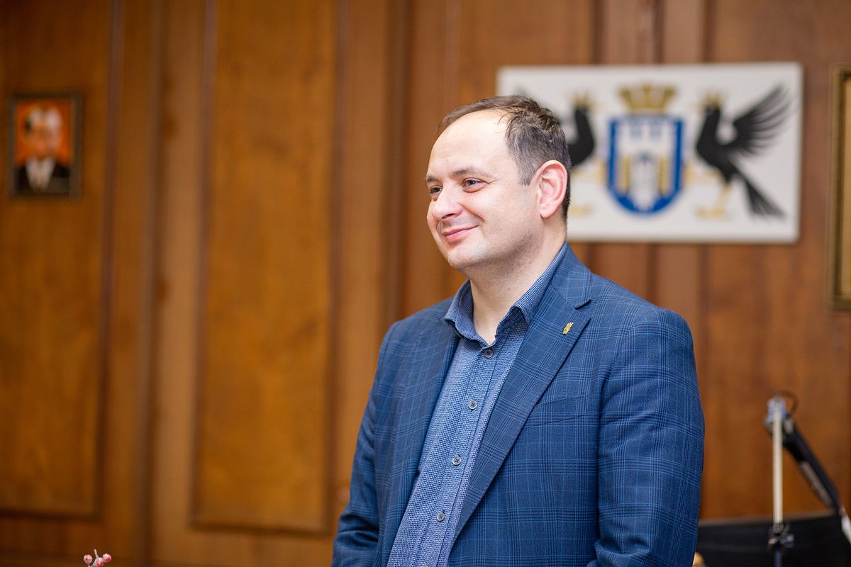 Мер Франківська запропонував легалізувати збори грошей у дитсадках
