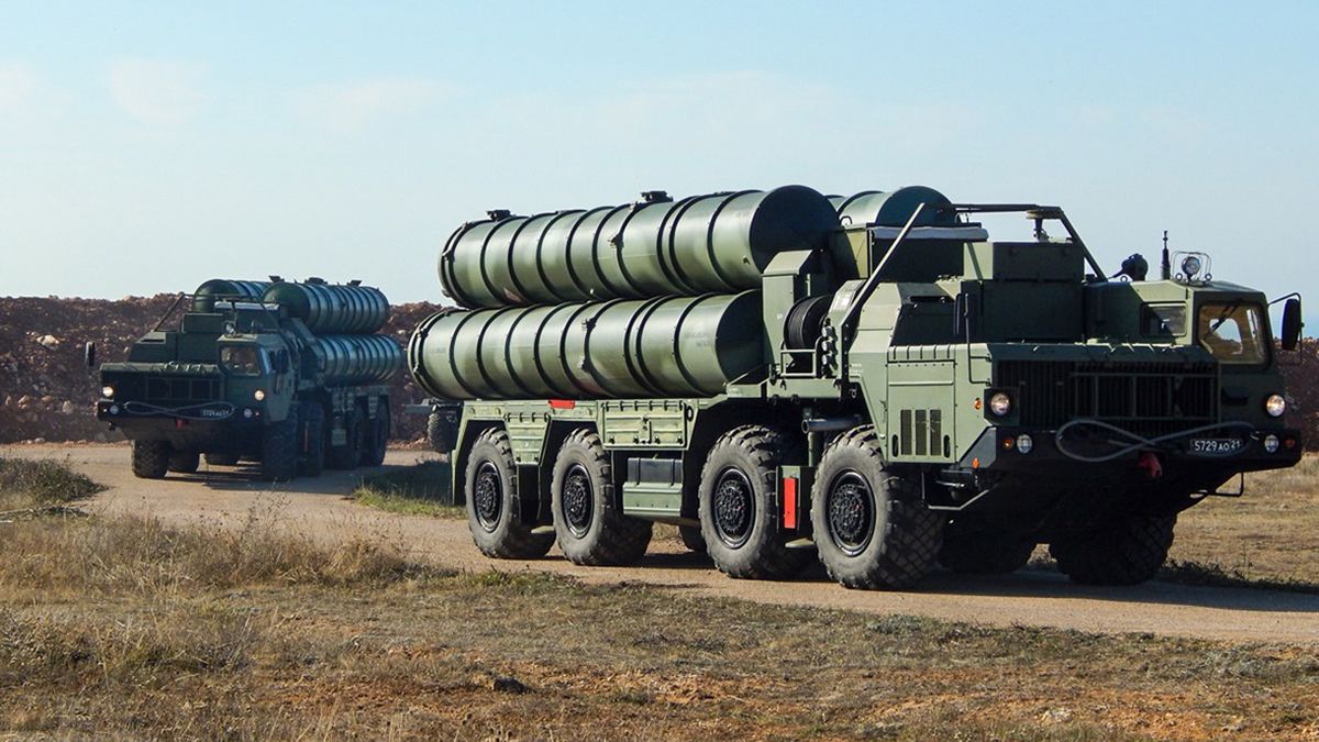Росія направила до Білорусі два дивізіони зенітно-ракетних комплексів С-400
