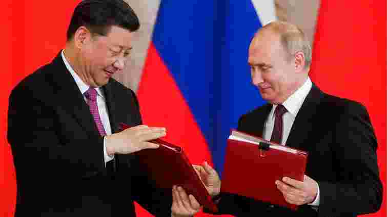Китай попросив РФ відкласти вторгнення в Україну через Олімпіаду, – Bloomberg