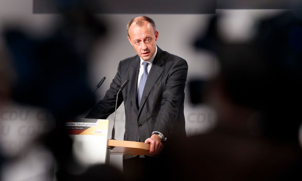 Лідер ХДС закликав Німеччину не блокувати поставку зброї Україні