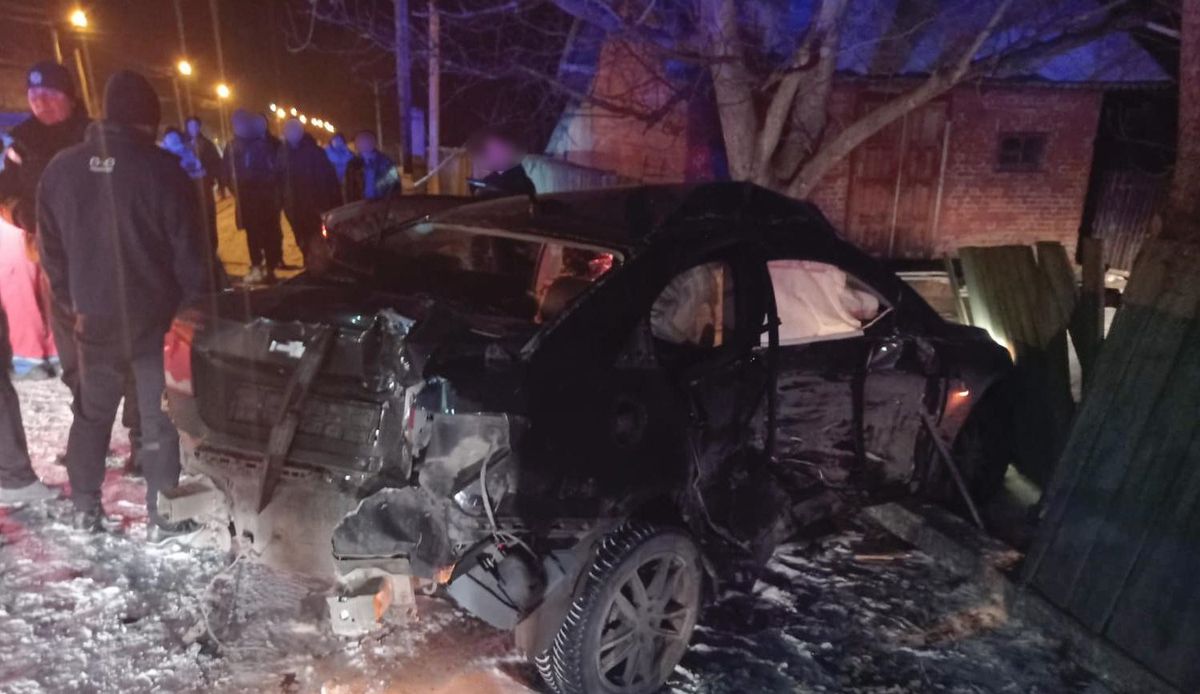 Внаслідок зіткнення двох авто під Чернівцями загинула 36-річна жінка
