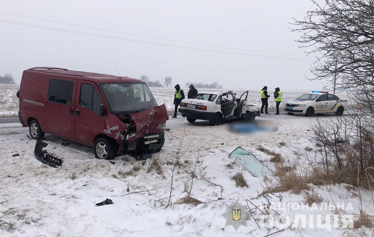 Внаслідок ДТП із мікроавтобусом на Волині загинув 37-річний чоловік