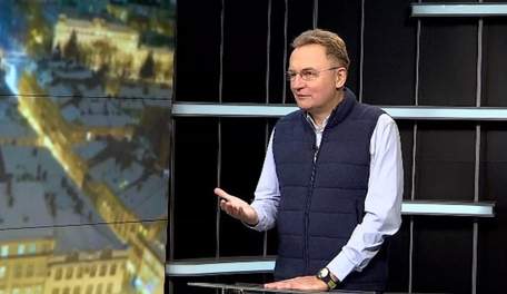 «Всі чоловіки, взагалі всі громадяни мають уміти володіти зброєю»