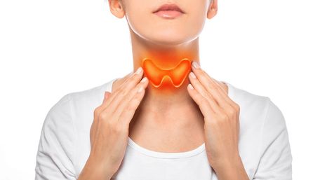 Проблеми зі щитовидкою: в чому причина і до чого тут тиреоїдит Хашимото?
