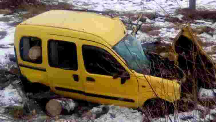 35-річний водій Renault Kangoo загинув у ДТП біля Городка