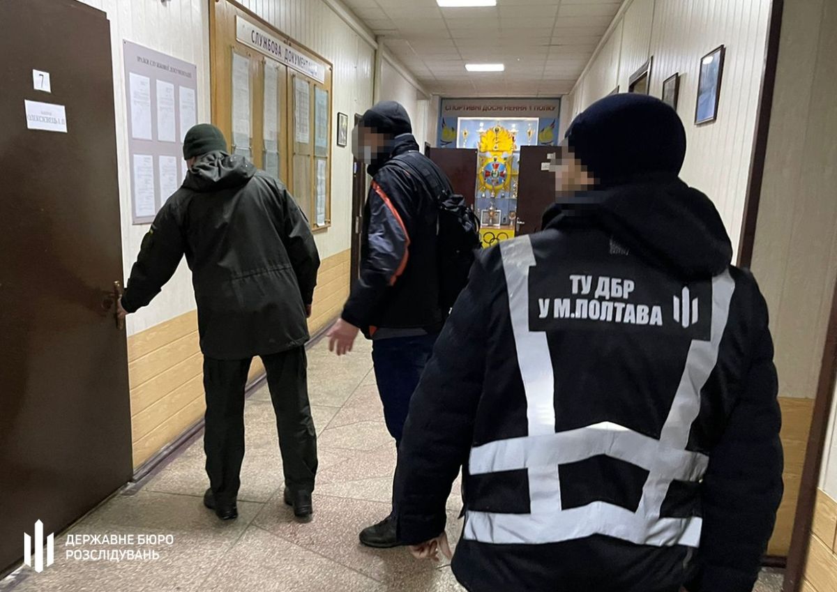 ДБР обшукує військову частину, де служив Артемій Рябчук
