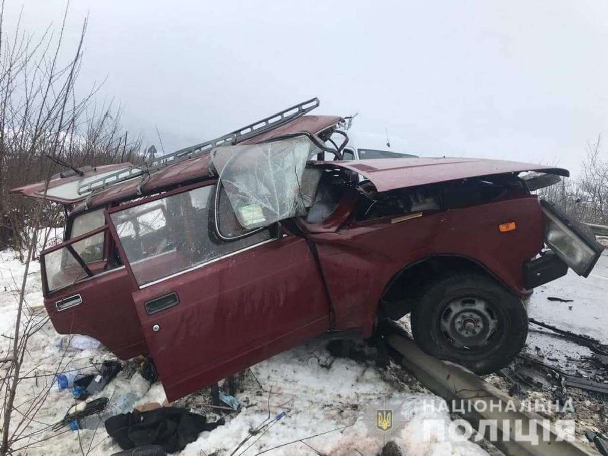 У потрійній ДТП під Ужгородом загинув 76-річний водій 