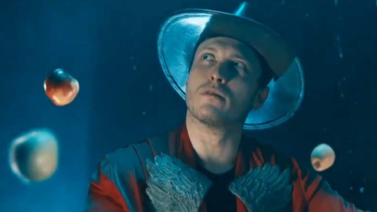 Apple подала до суду на українського режисера за фільм Apple-Man