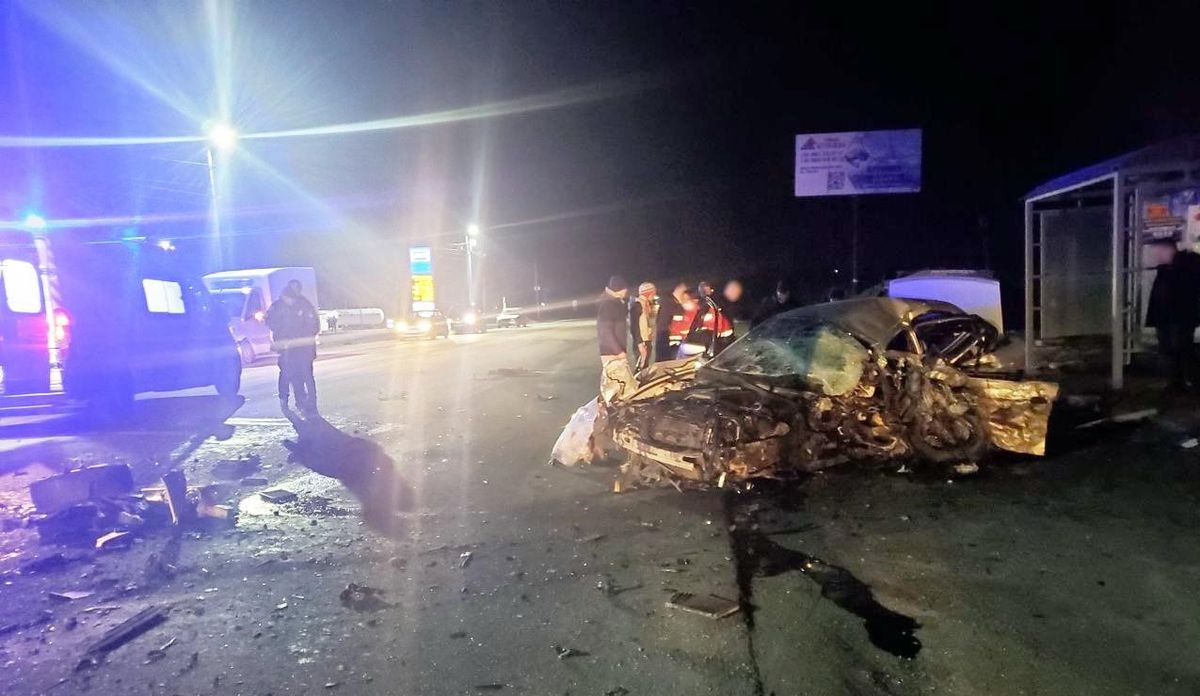 Внаслідок зіткнення двох авто на Буковині загинув 26-річний чоловік

