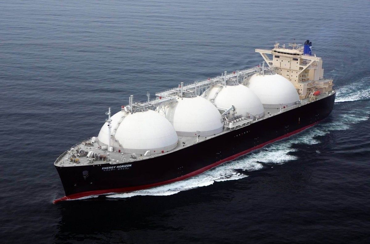 Польща купила партію американського газу для поставки в Україну