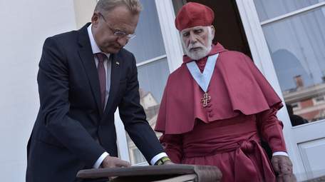 Мер Львова Андрій Садовий зіграв себе у містичному трилері «Еґреґор»