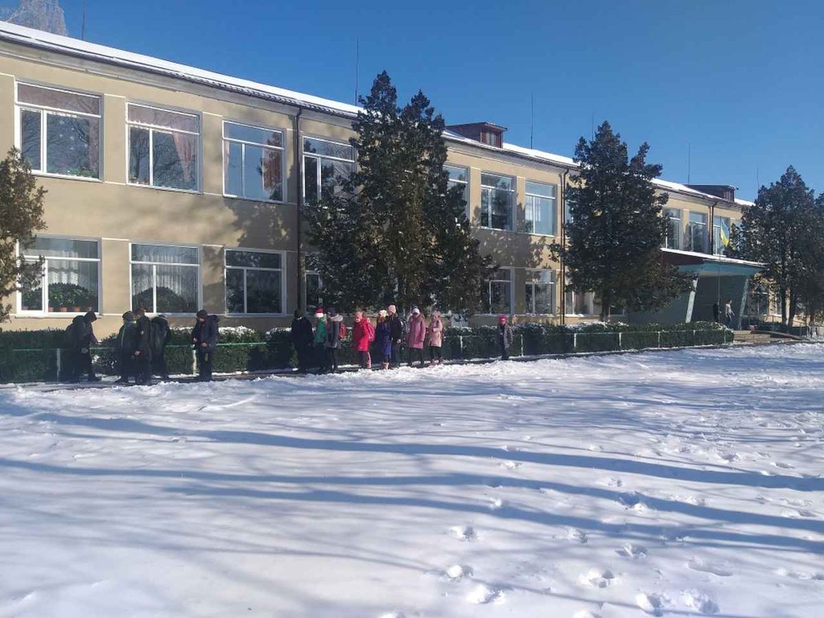 У сільських школах Хмельницької громади відновили очне навчання