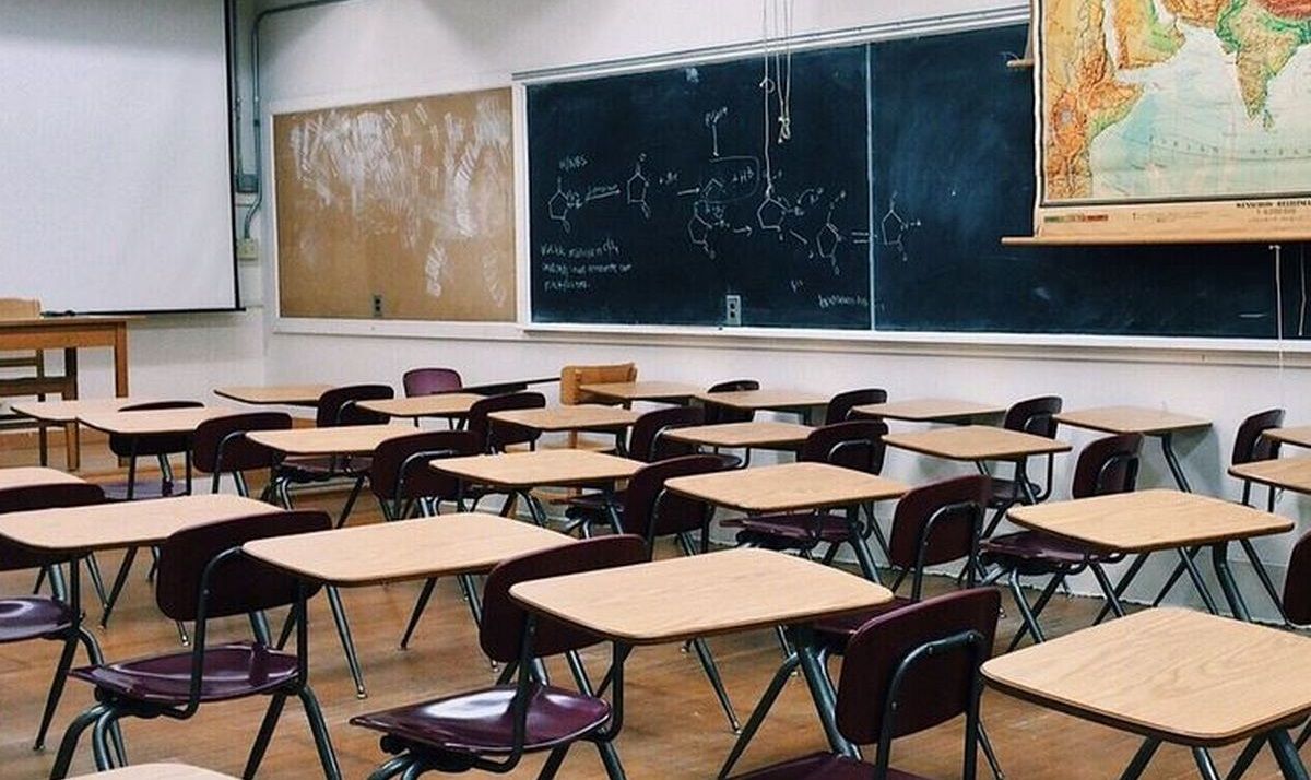 Для старшокласників найбільших міст Львівщини продовжили навчання онлайн