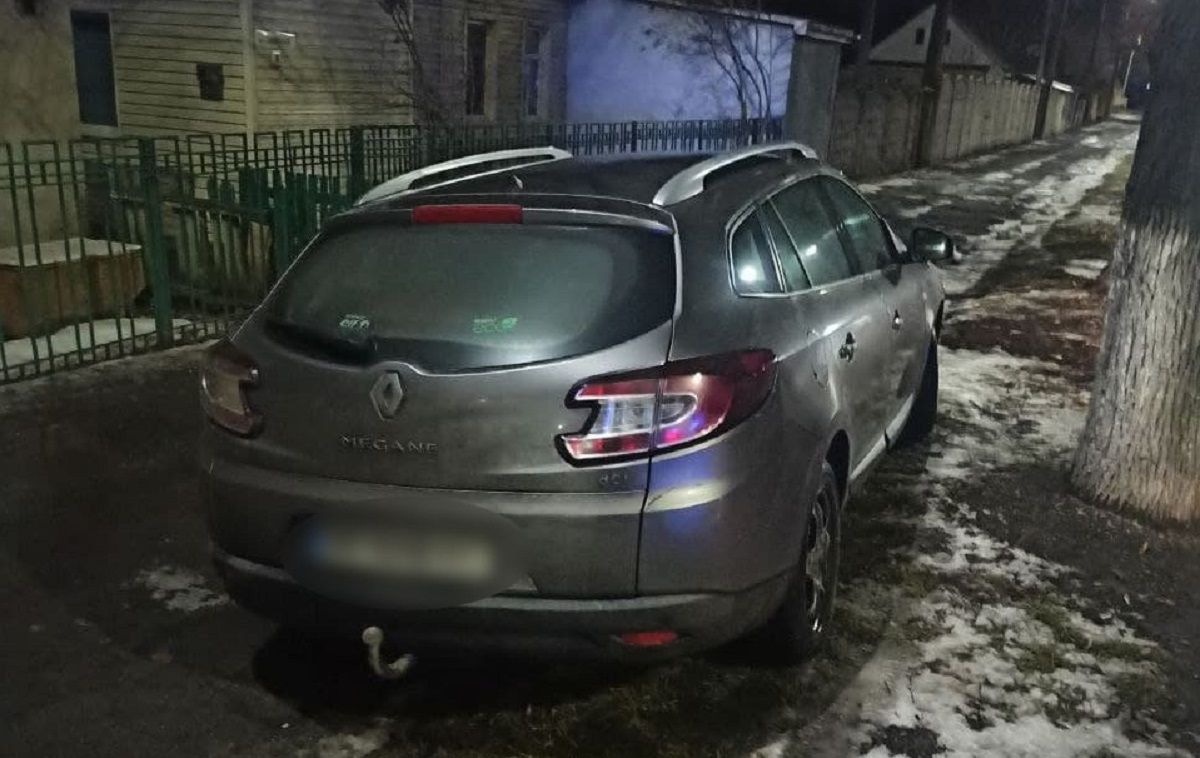 Нетверезий 19-річний водій їздив тротуаром серед ночі у Луцьку