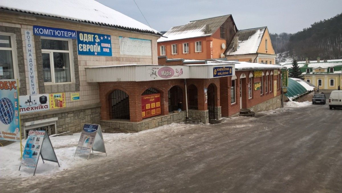 Грабіжники ювелірного магазину у Кременці забрали прикрас на 1 млн грн