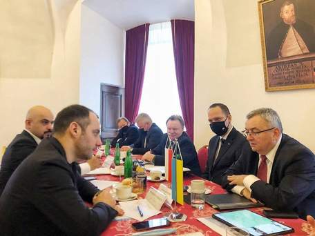 Між Києвом та Варшавою планують запустити високошвидкісну залізницю