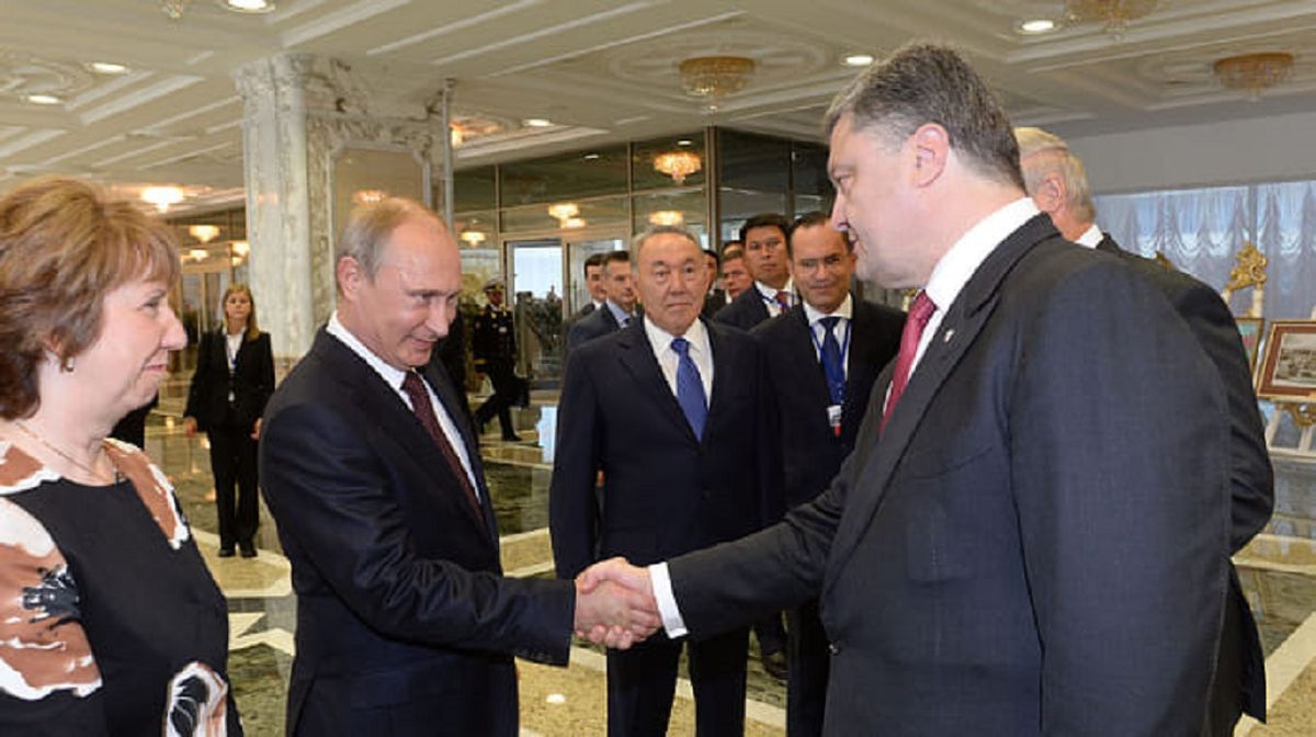 Путін іронічно запропонував Порошенку політичний притулок у Росії