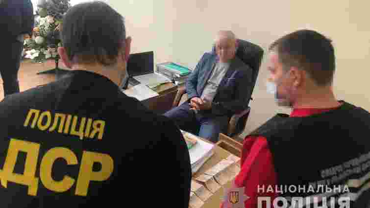 Затриманого на хабарі директора львівського училища відправили під домашній арешт