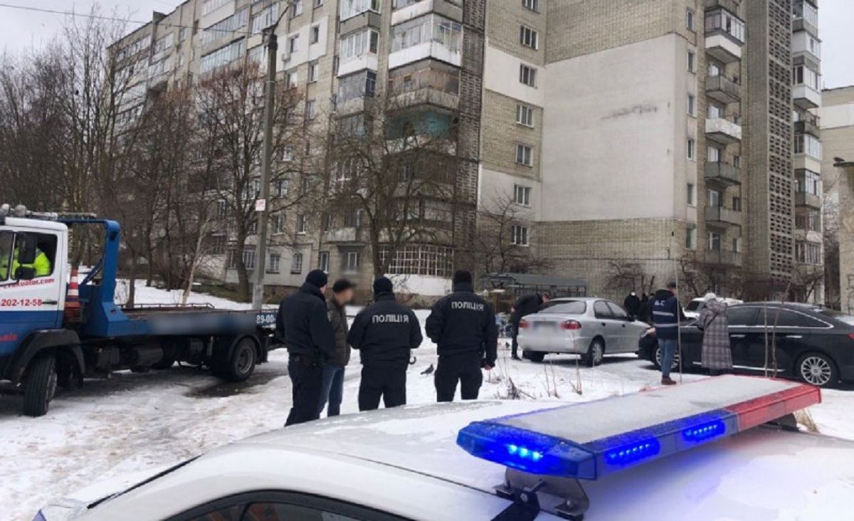 За несплату 34 штрафів у подружжя львів’ян вилучили автомобіль 