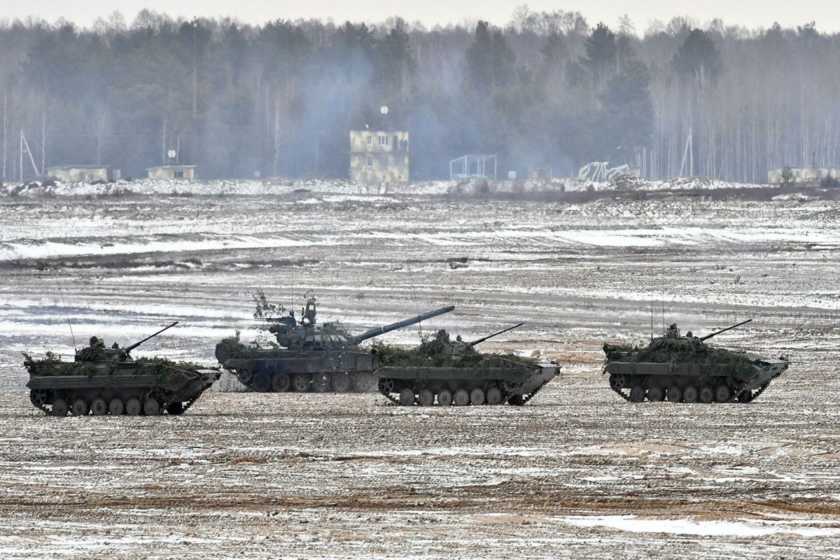 Росія та Білорусь почали військові навчання біля українських кордонів