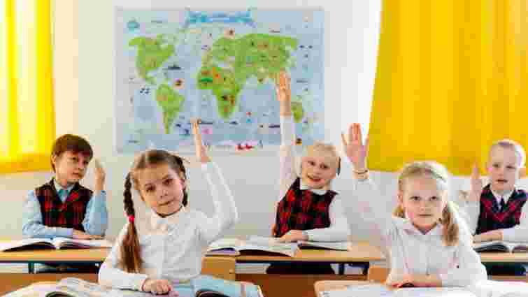 З 14 лютого в усіх школах Луцька відновлюють очне навчання