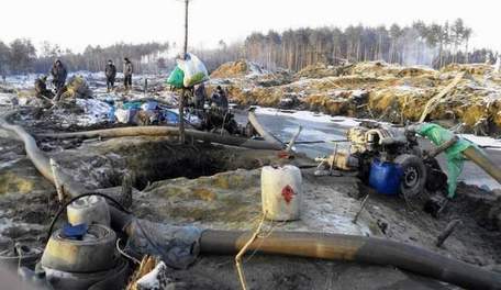 Співробітники СБУ підстрелили п’ятьох нелегальних копачів бурштину