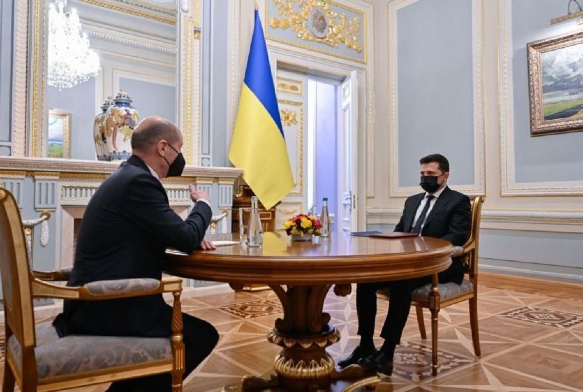 Зеленський обговорив із Олафом Шольцом юридичні гарантії захисту України