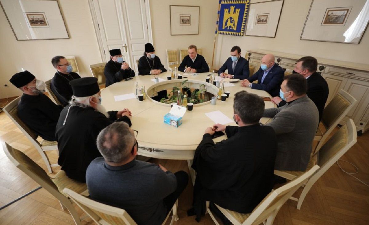 Львівські церкви готові приймати переселенців на випадок війни