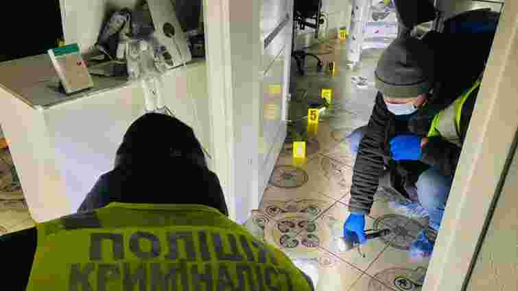 Невідомий розстріляв кримінального авторитета у кріслі стоматолога у Яремче